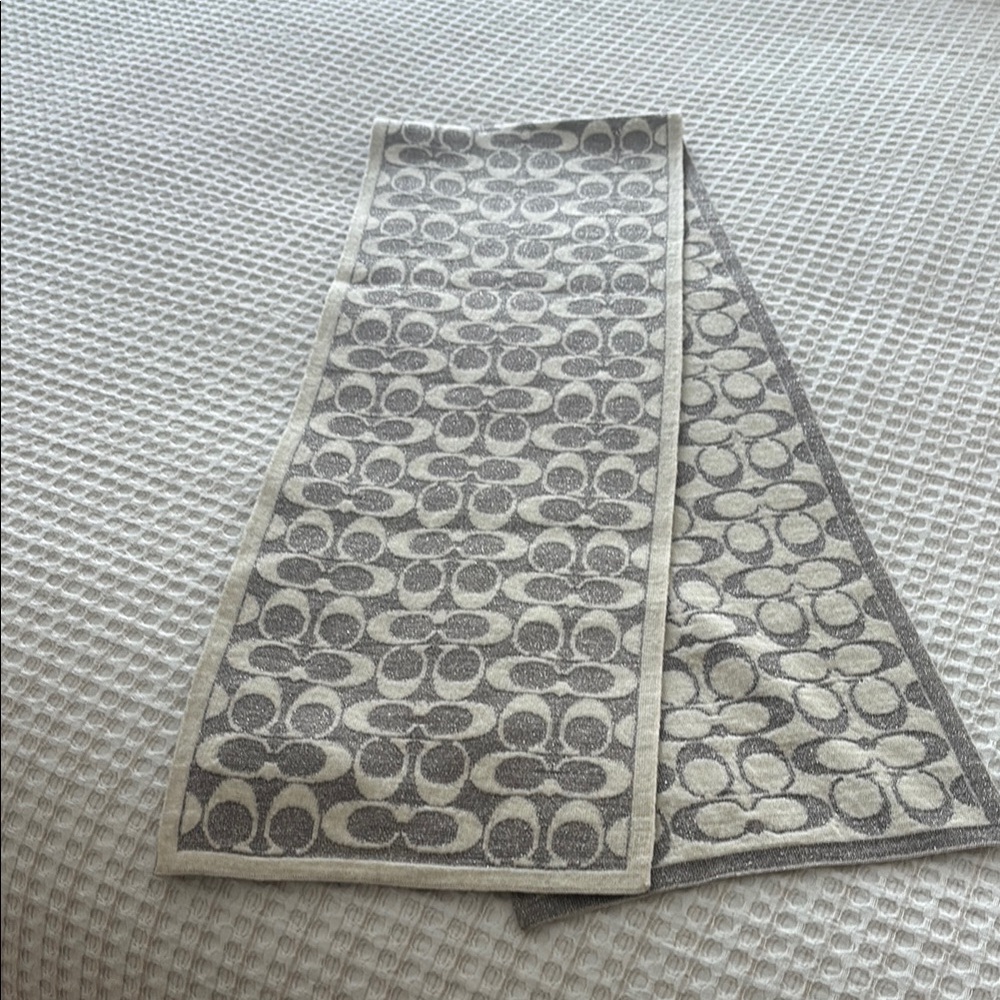 COACH Gray and Cream Patterned Scarf